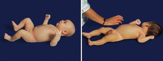 Rozwój motoryczny 2-miesięcznych niemowląt - na plecach