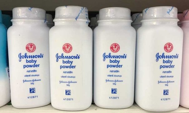 Firma Johnson & Johnson od dziesięcioleci wiedziała o azbeście w pudrze dla niemowląt
