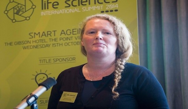 Dr Dolores Cahill: Jak SARS-CoV-2 zmodyfikowano w laboratorium?