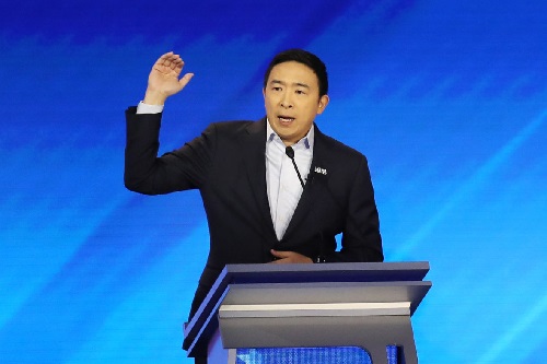 Przedsiębiorca z Doliny Krzemowej Andrew Yang ubiegał się o nominację Demokratów na prezydenta USA w 2020 r.