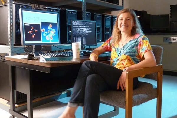 Krylov powiedziała, że grupa Nature „wstrzykuje inżynierię społeczną do swoich wytycznych dla autorów i całego procesu publikacji”